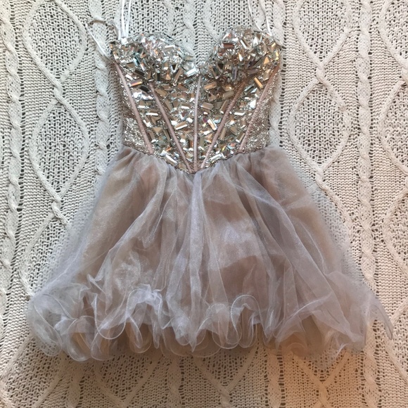 Sherri hill blush mini dress with tulle and embellishment details - Picture 1 of 5